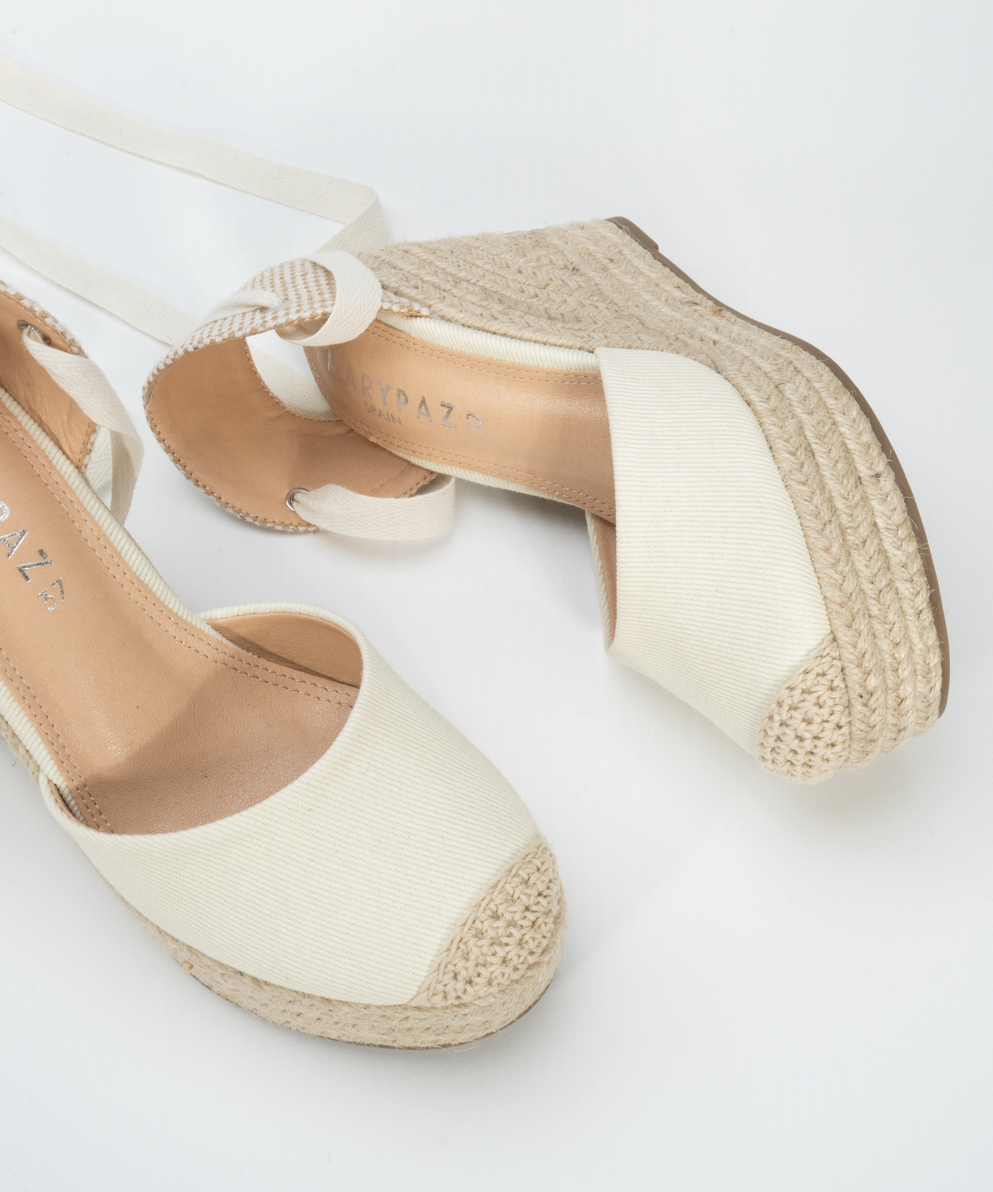 Cunhas de esparto com amarra&ccedil;&atilde;o image number null